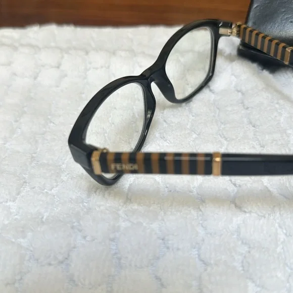 Fendi - eyeglasses - Picture 3 of 6